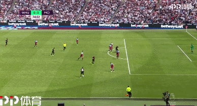 马卡：马塞洛之子恩佐-阿尔维斯首次入选欧青赛皇马U19大名单